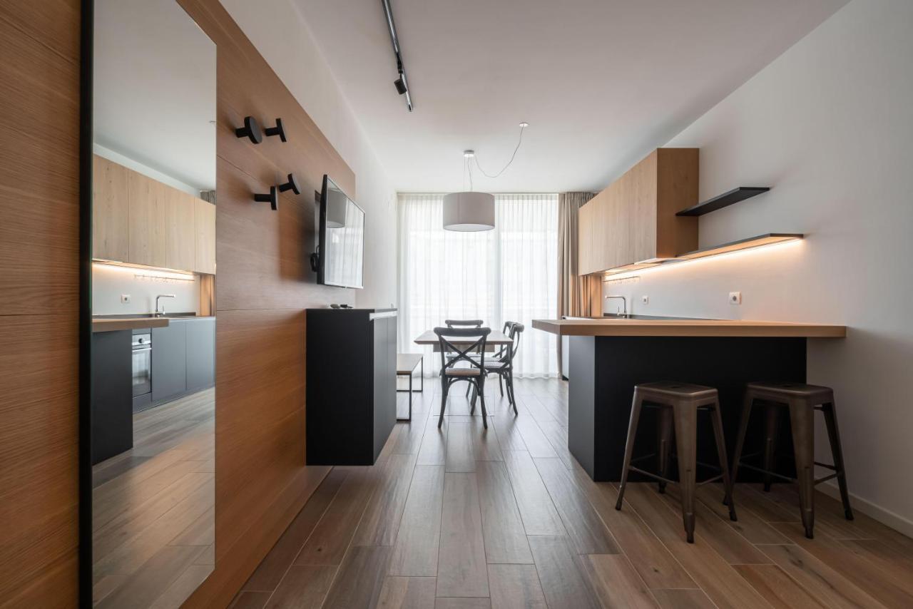Palm Apartment